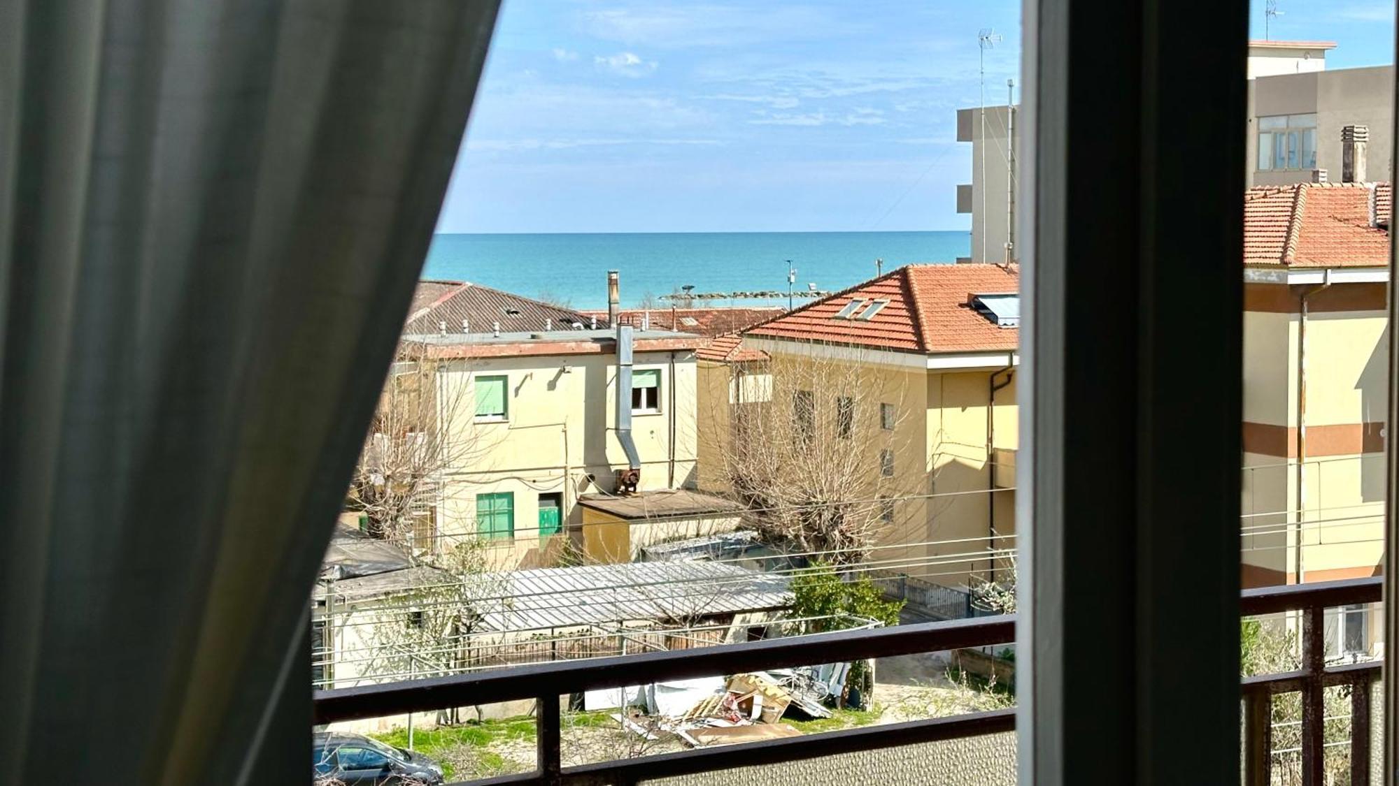 Se041 - Senigallia, Quadrilocale Accessoriato A 150Mt Dal Mare Exterior foto